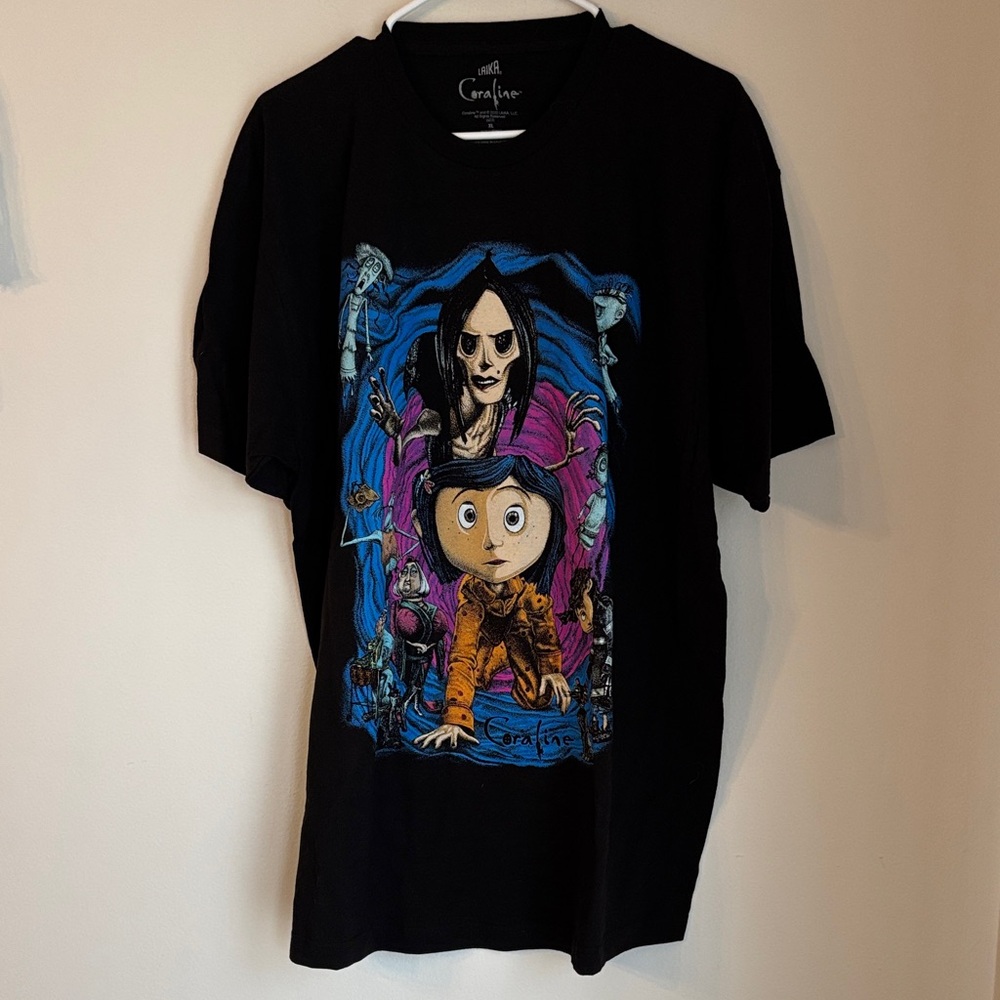 Coraline graphic t-shirt Halloween scary colorful men’s women’s unisex XL EUC